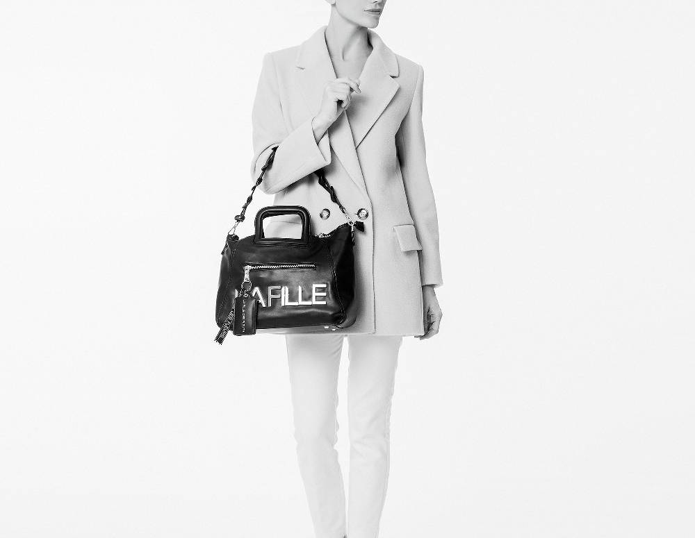 L.Pucci Savannah Metal Logo Line Black Vendita