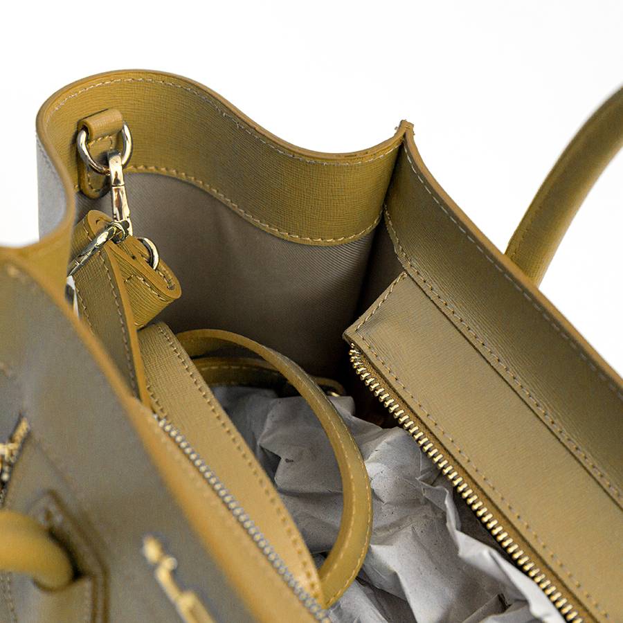 Laura Di Maggio ALIA – Borsa a trapezio in pelle saffiano senape Saldi