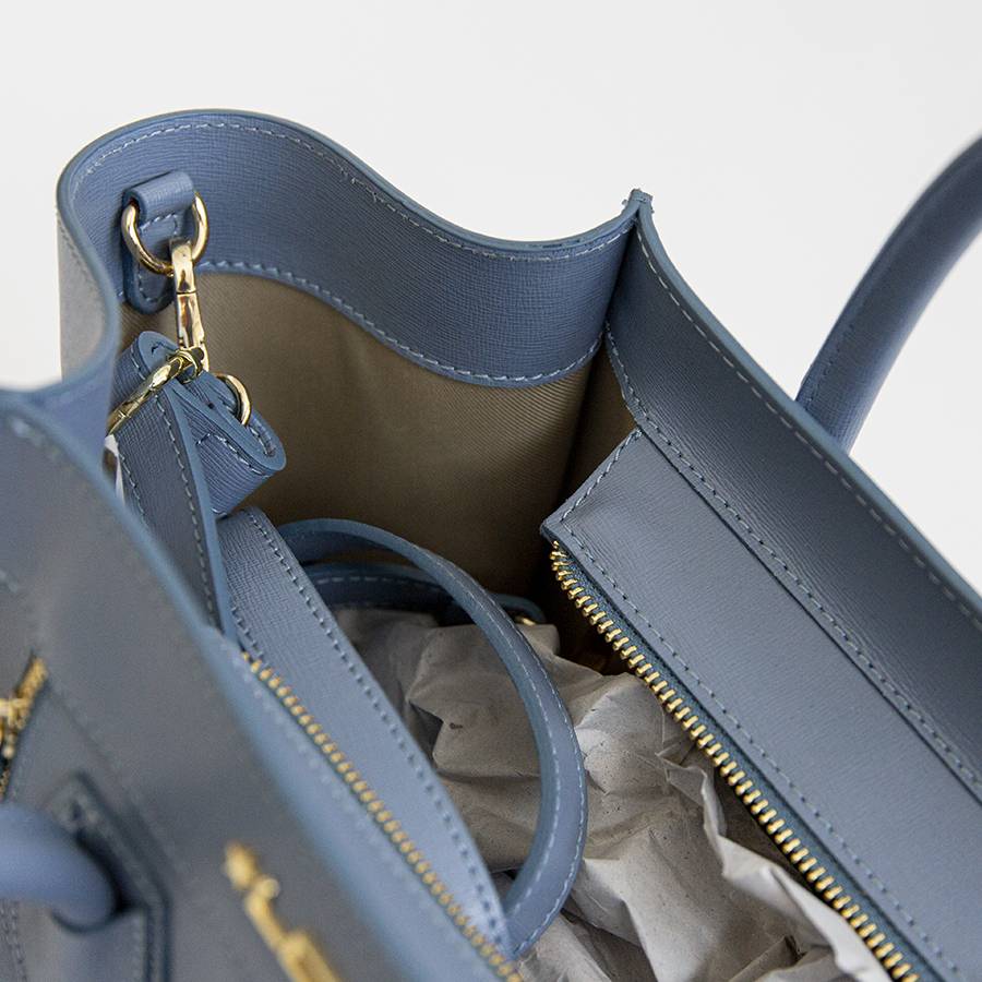 Laura Di Maggio ALIA – Borsa a trapezio in pelle saffiano avio Vendite Flash