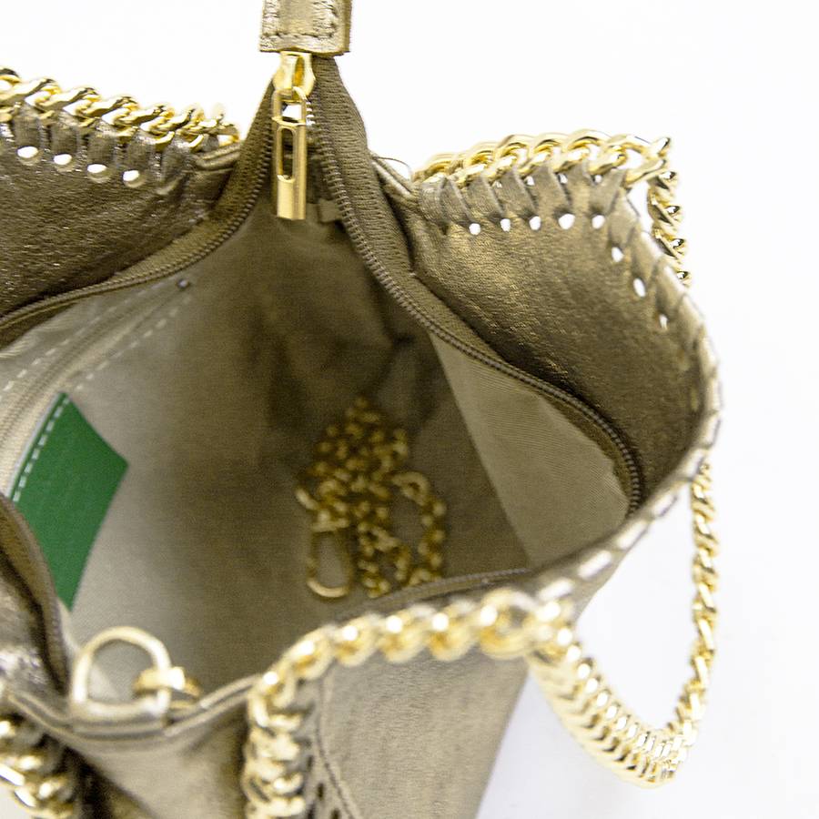Laura Di Maggio LUMI – Borsa con catene in pelle laminata platino Offerta