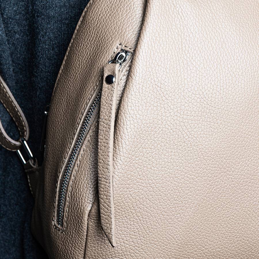Laura Di Maggio ZIP – zainetto in pelle dollaro beige 2025