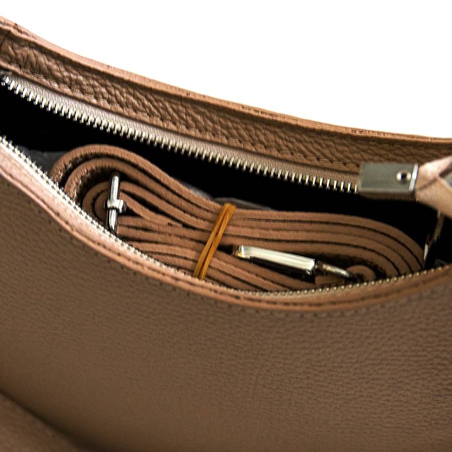 Laura Di Maggio PIMPI – mezzaluna con manico in catena in pelle cuoio Fino Al -60%