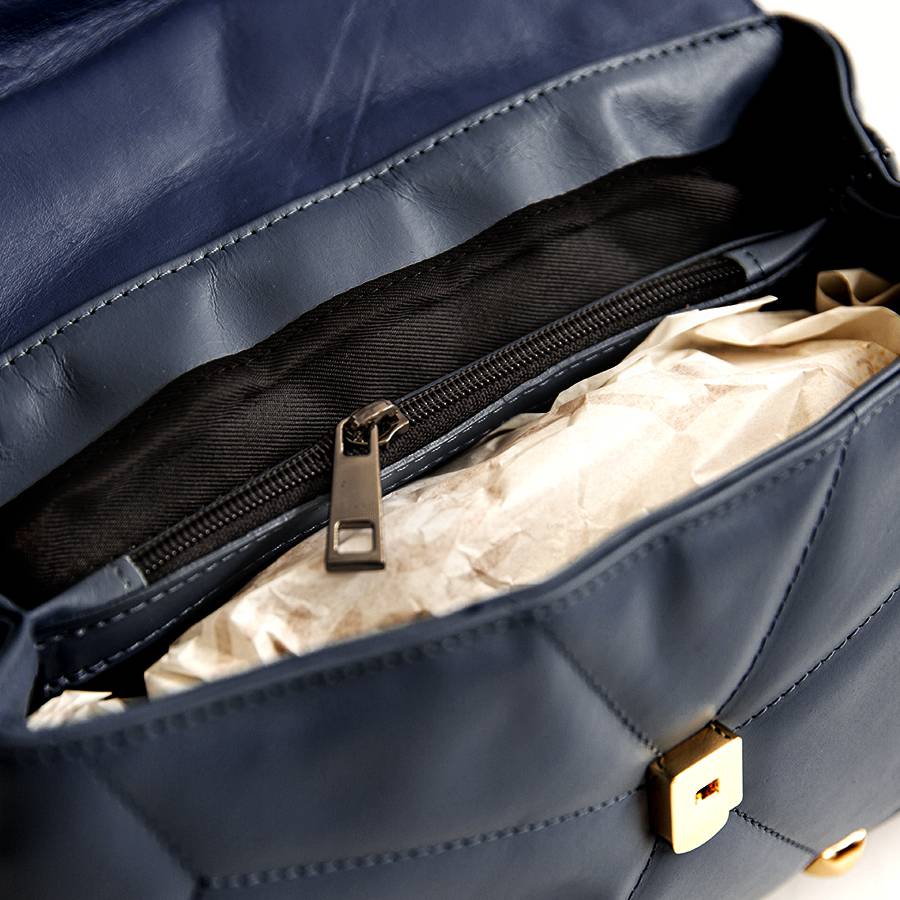 Laura Di Maggio MUSA – borsa in pelle nappa trapuntata con borchie notte Sottocosto