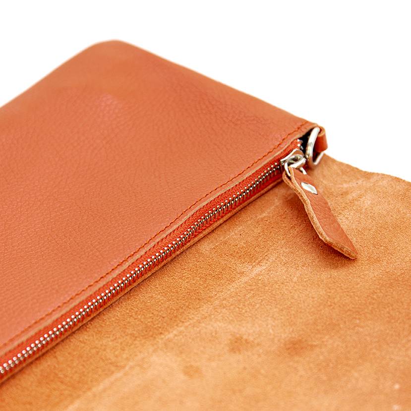 Laura Di Maggio CLAIRE – pochette sottile arancio in pelle dollaro Offerte