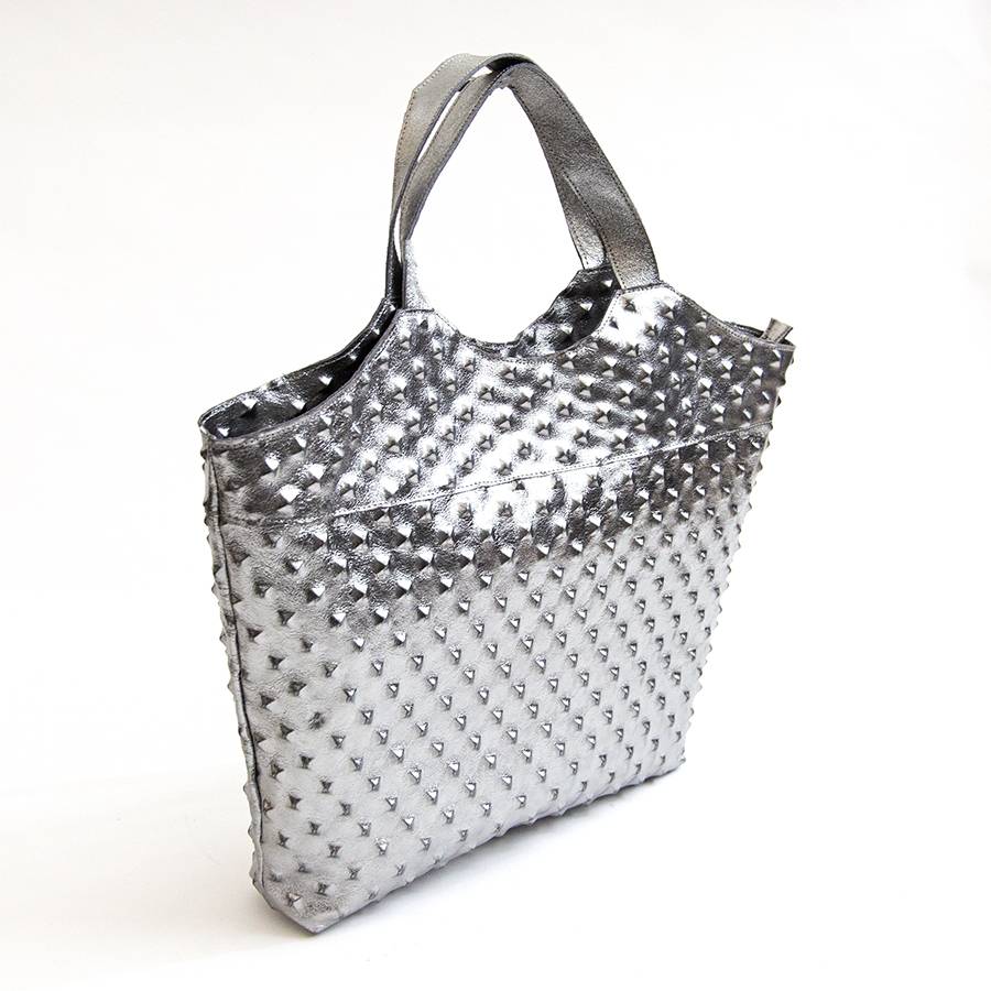 Laura Di Maggio ASTRID – Borsa in pelle laminata argento stampa chiodo Prezzo Ridotto