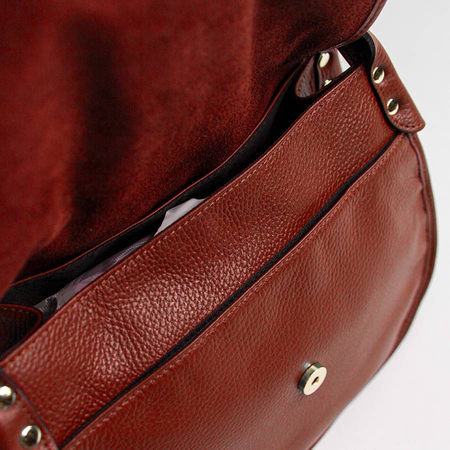 Laura Di Maggio SADDLE – postina in pelle e camoscio rubino Sostegno trimestrale