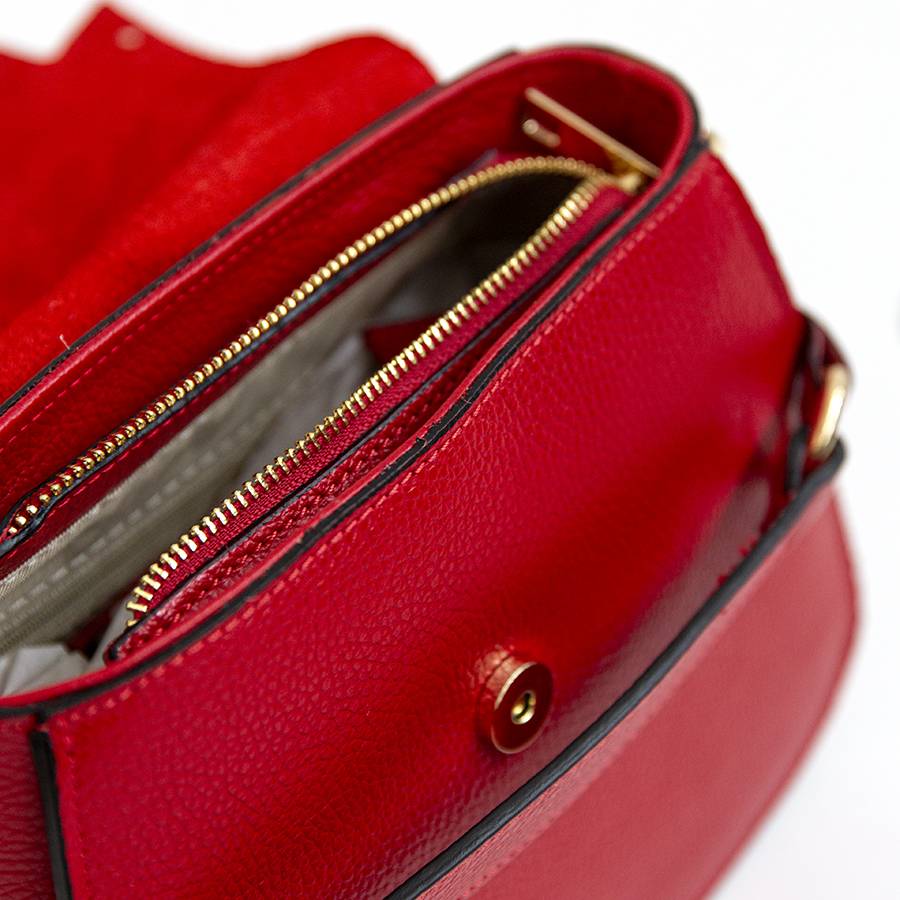 Laura Di Maggio SALLY – Postina con patta in pelle rossa 50% di sconto per tempo limitato