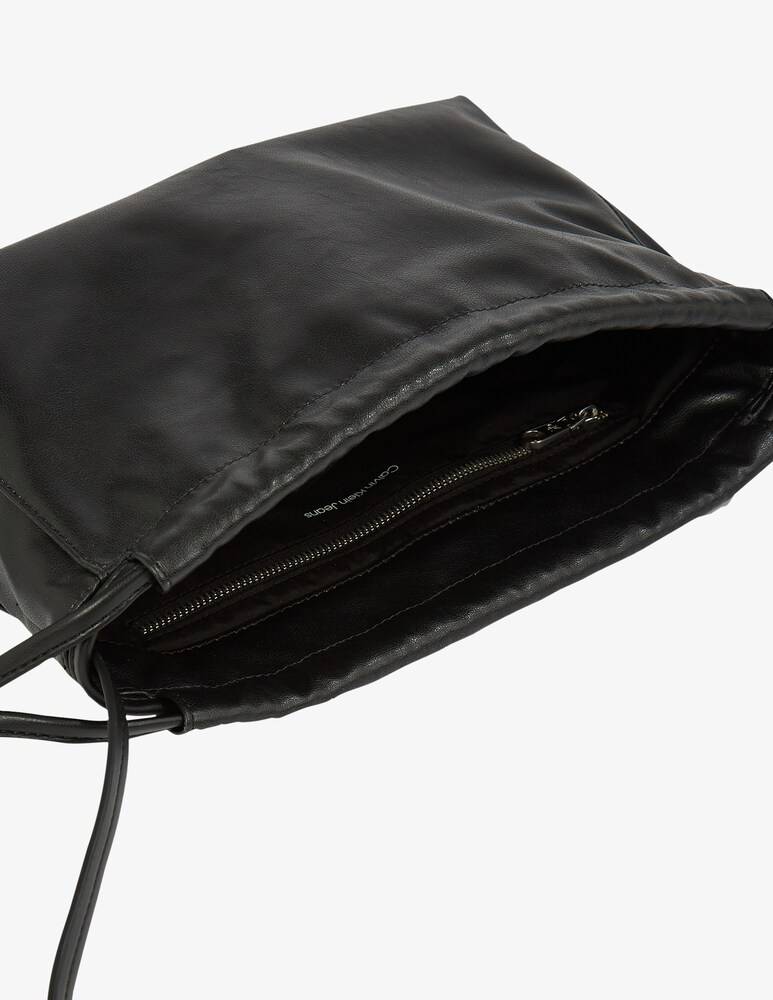 Calvin Klein Jeans Borsa a tracolla Gathered 2025