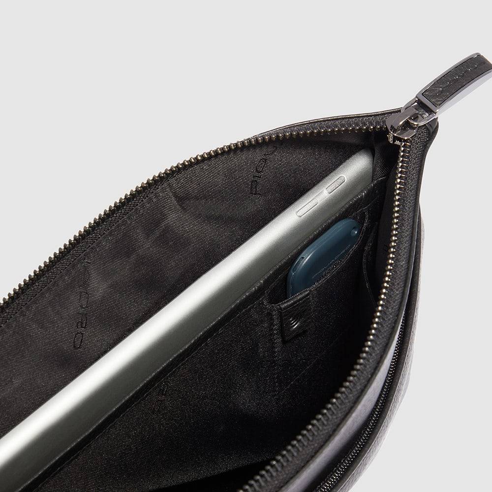 Piquadro Men’s clutch with iPad® compartment 2025