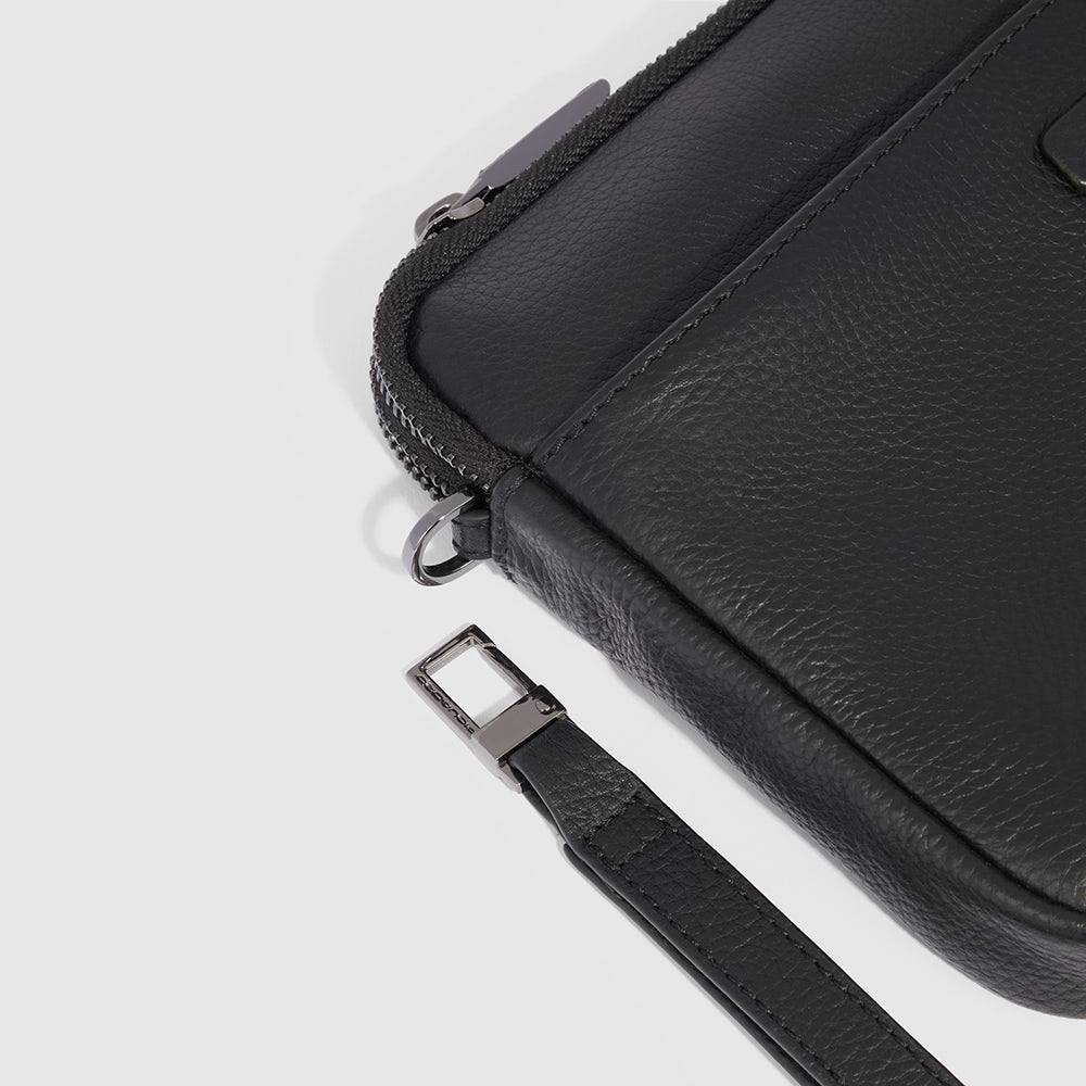 Piquadro Men’s clutch with iPad®mini compartment Spedizione Gratuita