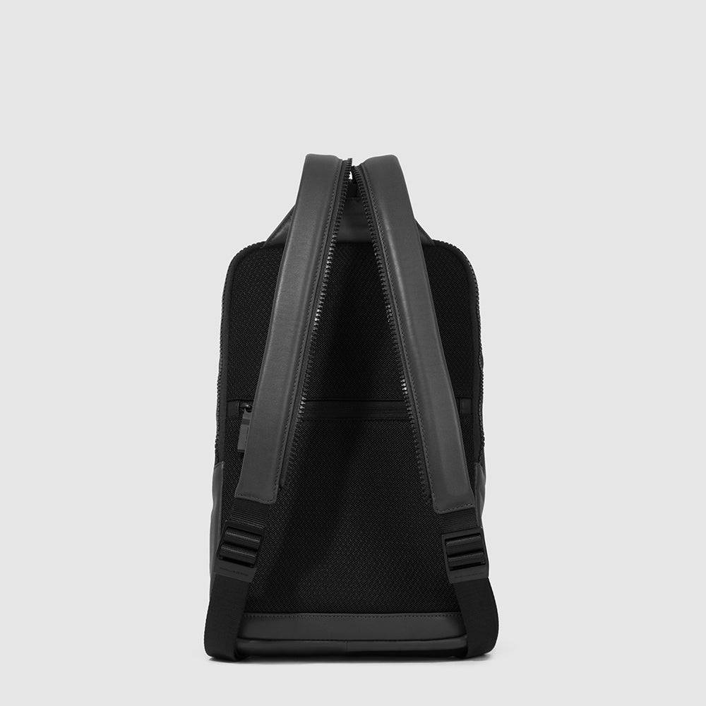 Piquadro Mono sling bag/backpack for iPad® Qualità
