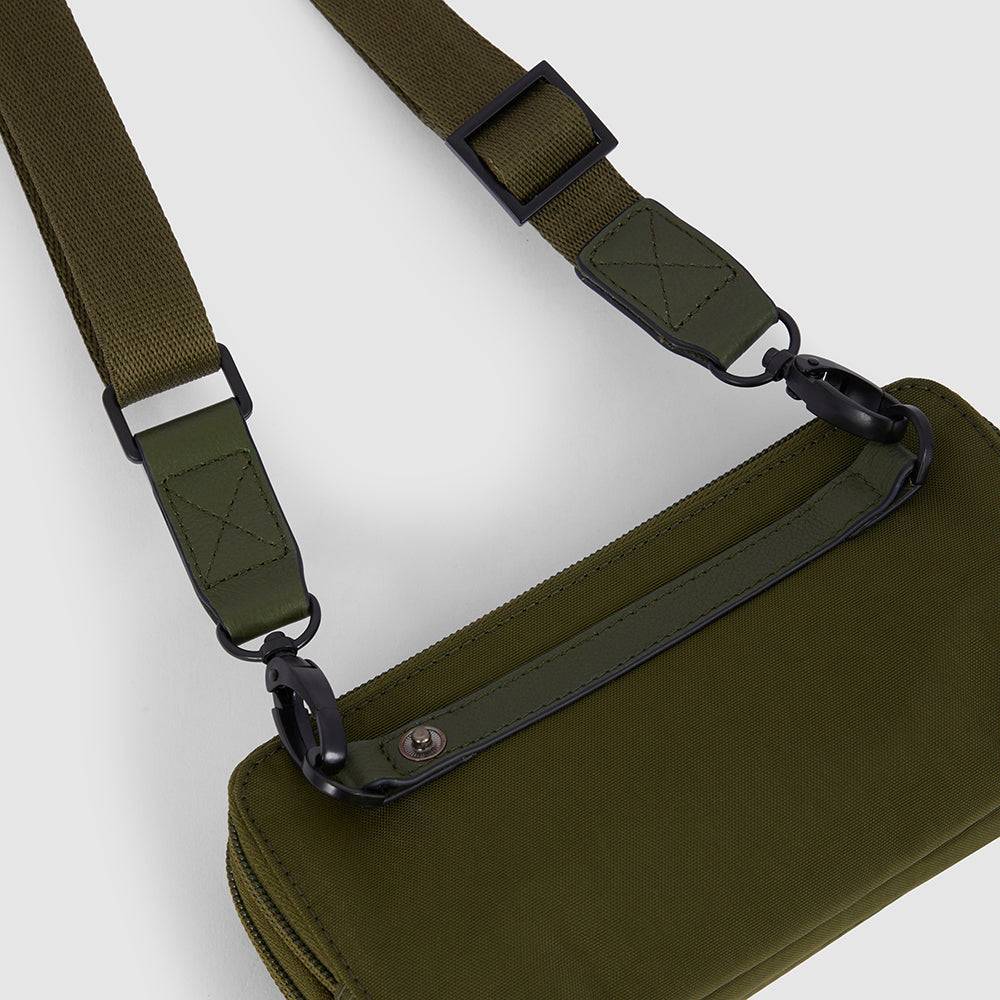 Piquadro Case in recycled fabric with three dividers In Linea