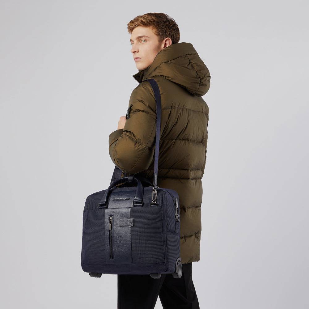 Piquadro Wheeled laptop briefcase 15,6" in recycled fabric Consegna Veloce