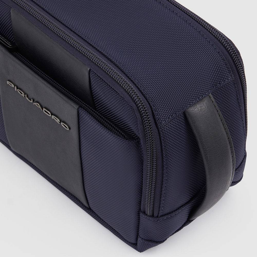 Piquadro Toiletry bag in recycled fabric Ultimi tre giorni