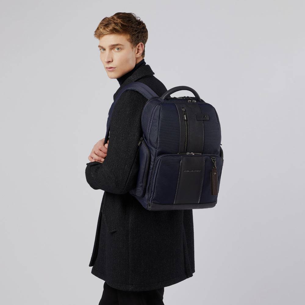 Piquadro PC and iPad backpack in recycled fabric with CONNE Prezzo di fabbrica