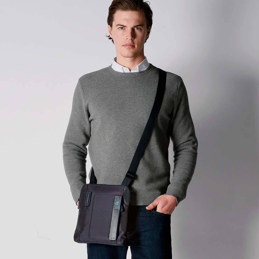 Piquadro Organised pocket cross-body bag for IPad®Air Black Friday