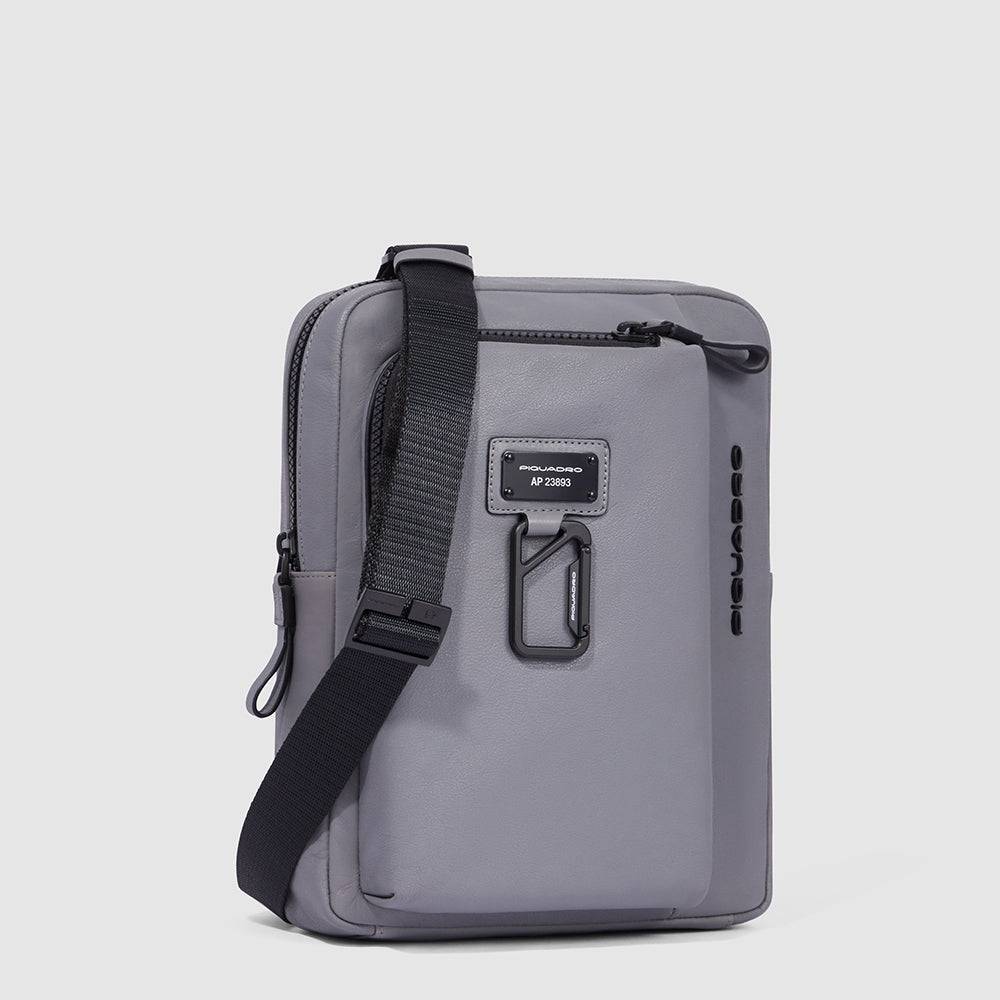 Piquadro iPad® crossbody bag Super sconto