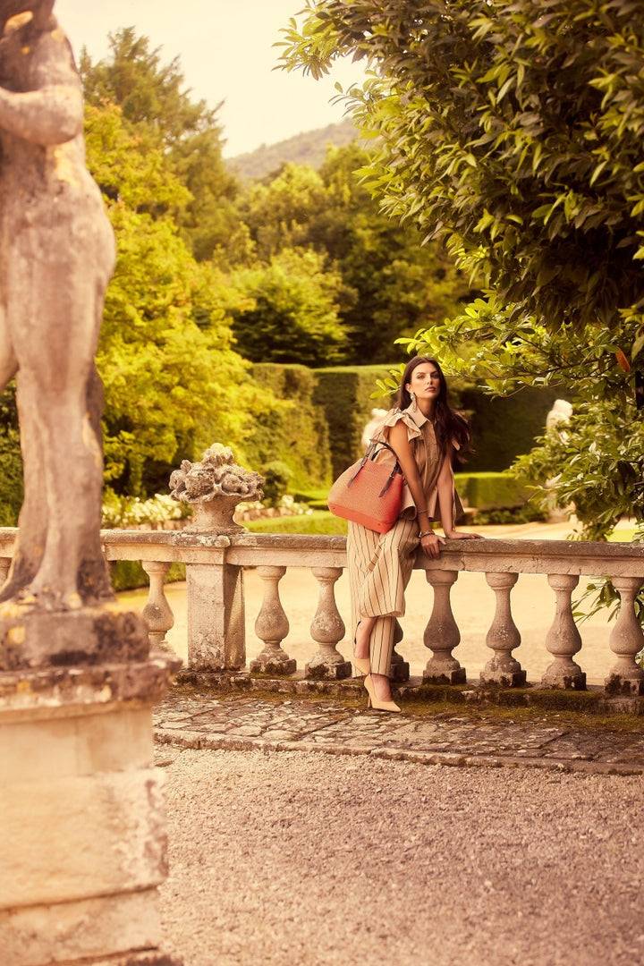Roberta Gandolfi Fernanda Tote in rafia con finiture in pelle di vitello a doppia portabilità mano o shopping Pezzi Unici