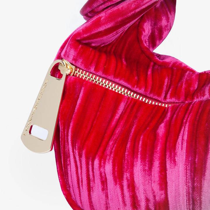 Roberta Gandolfi Bunny Velvet borsa a mano con tracolla staccabile in velluto plissè In Vendita