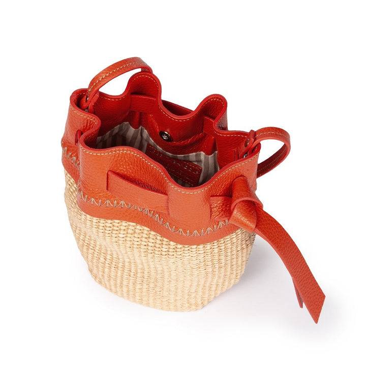 Roberta Gandolfi Ambra mini bucket in rafia e pelle martellata Qualità
