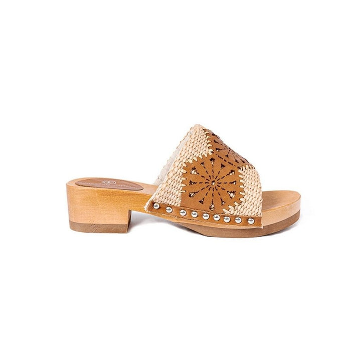 Roberta Gandolfi Sandalo Giulia platform in legno e tomaia in rafia e pelle di vitello laserata con disegno pizzo geometrico Fino al 50% di sconto