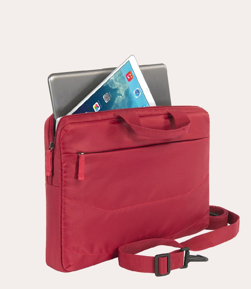 Tucano Borsa slim per laptop 15.6" con mouse wireless Consegna Veloce