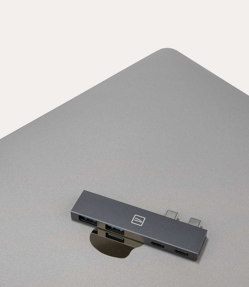 Tucano Hub type-C 4-in-1 con USB 3.0 + USB-C PD per MacBook Pro/Air Italy