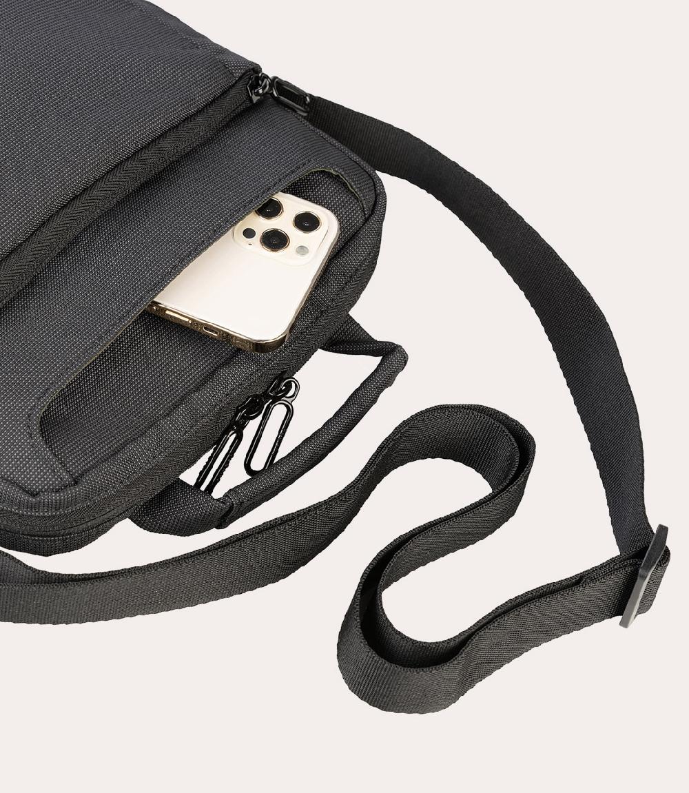 Tucano Borsa a tracolla misura medium Sconto