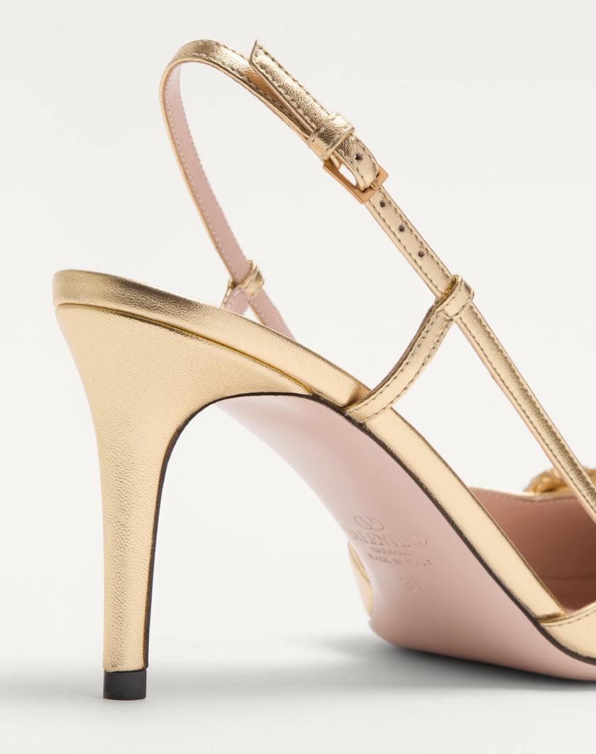Valentino Handbags Décolleté Slingback Vlogo Signature In Nappa Laminata 80mm per Donna in Antique Brass | Valentino IT I Più Venduti