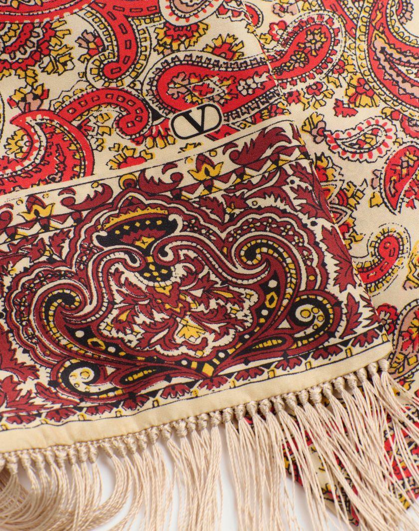 Valentino Handbags Scarf Bandeaux Voyage Imaginaire In Seta Con Frange per Uomo in Crema/rosso/bordeaux/nero | Valentino IT 50% di sconto per tempo limitato
