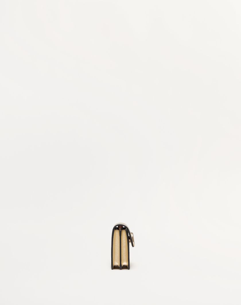 Valentino Handbags Portafoglio Con Catena Vlogo Signature In Vitello Granato Metallizzato per Donna in Platino | Valentino IT Outlet