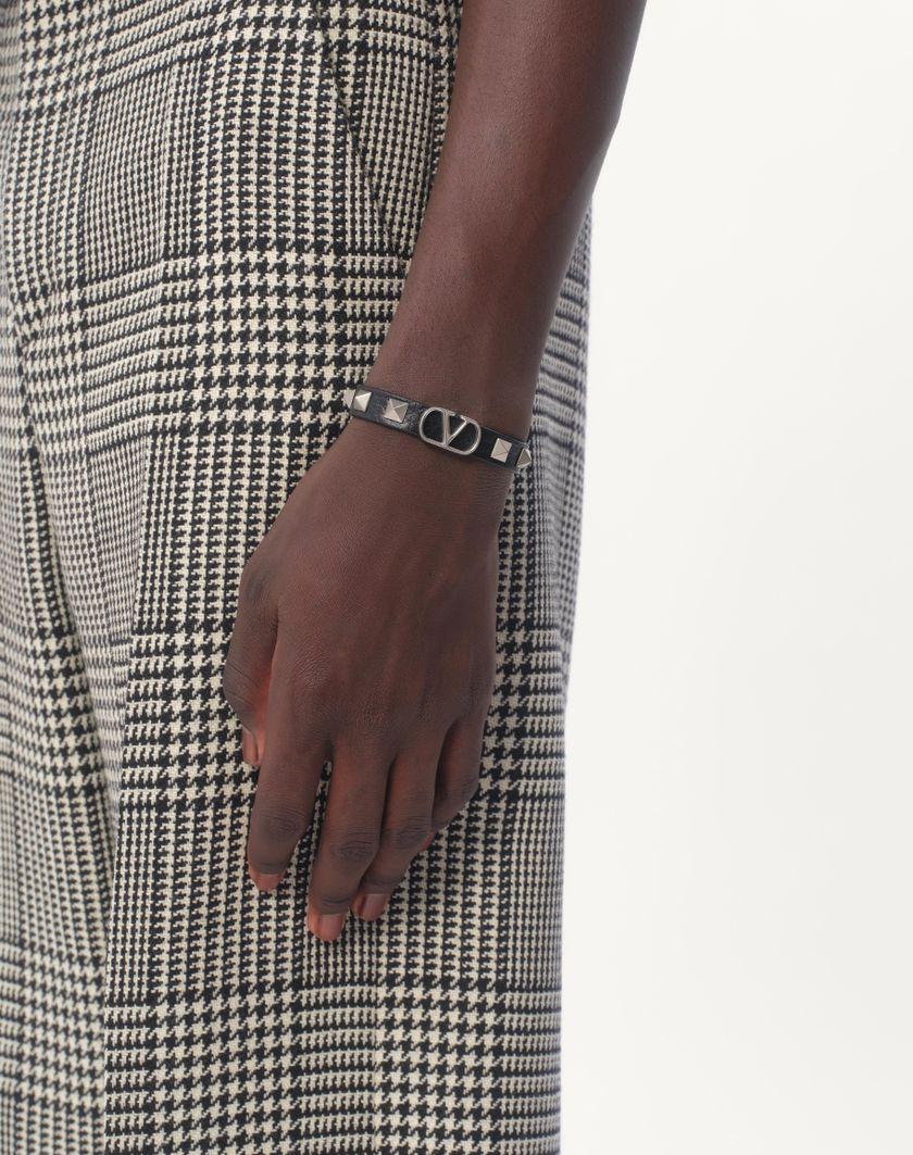 Valentino Handbags Bracciale Vlogo Signature In Vitello Granato per Uomo in Nero | Valentino IT Pezzi Unici