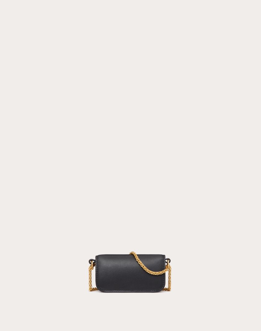 Valentino Handbags Borsa Micro Con Catena Valentino Garavani Locò In Vitello per Donna in Nero | Valentino IT Saldi