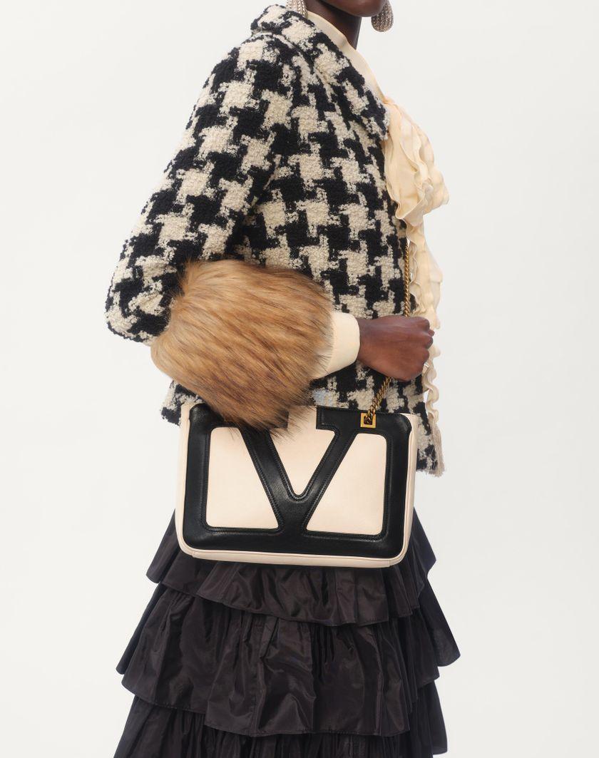 Valentino Handbags Borsa Shopping Piccola Valentino Garavani Viva Superstar In Nappa per Donna in Avorio/nero | Valentino IT Vendita Calda