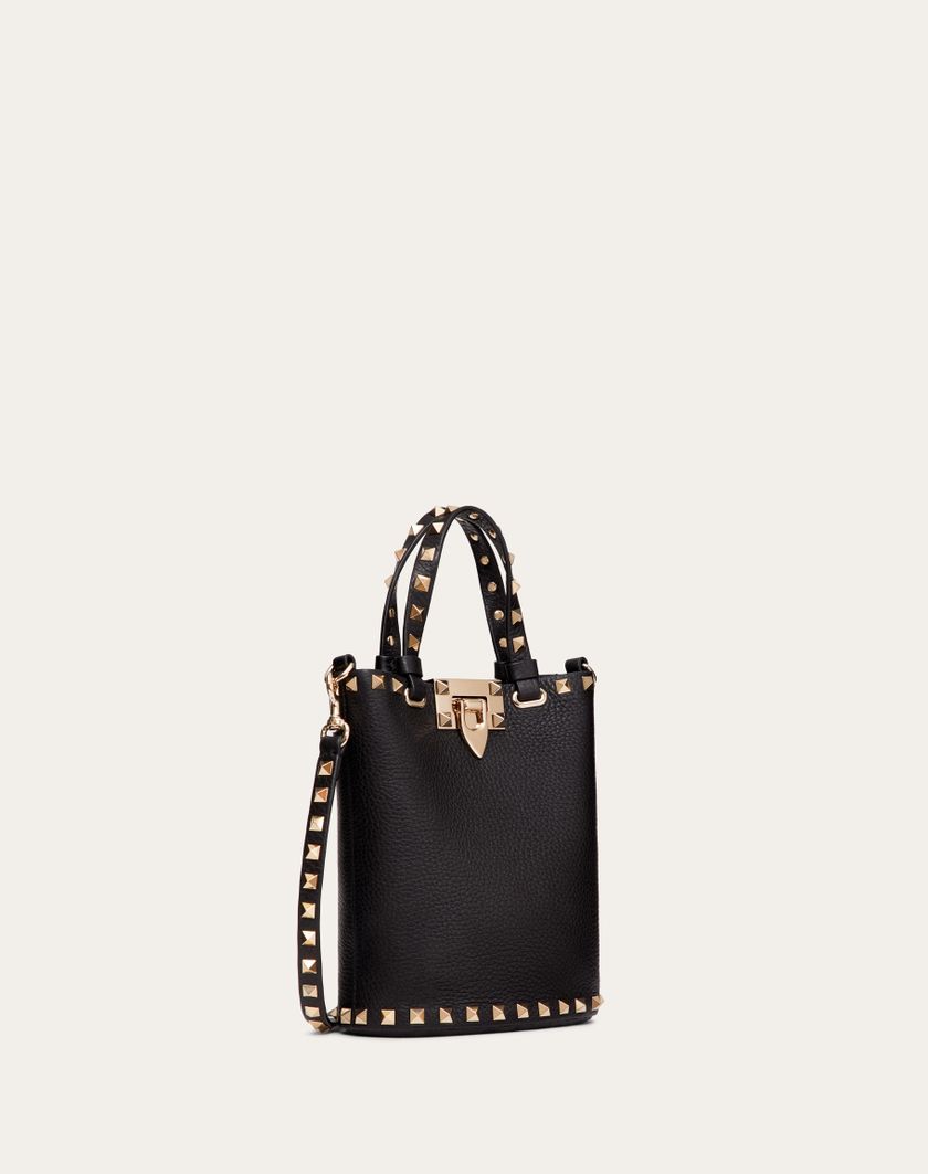 Valentino Handbags Pouch Con Tracolla Rockstud In Vitello Granato per Donna in Nero | Valentino IT Promozione