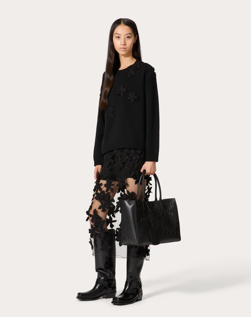Valentino Handbags Borsa Shopping Media Vlogo Locker Tote In Pelle Con Rose Ricamate per Donna in Nero | Valentino IT Promozione Limitata