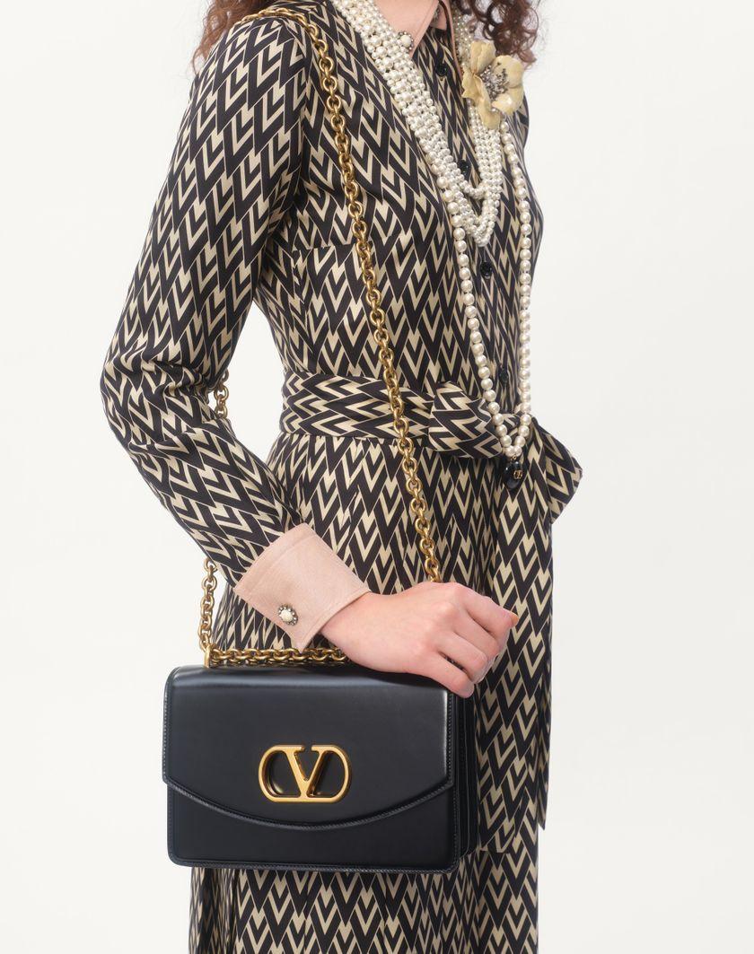 Valentino Handbags Abito Midi In Twill Toute La V per Donna in Nero/avorio | Valentino IT Online