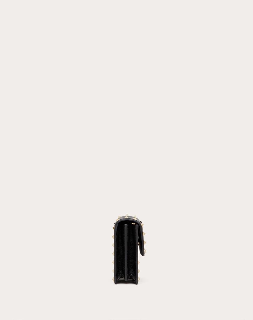 Valentino Handbags Pouch Con Catena Rockstud In Vitello Granato per Donna in Nero | Valentino IT Nuovo