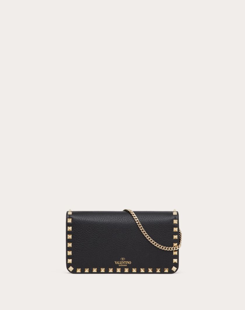 Valentino Handbags Pouch Con Catena Rockstud In Vitello Granato per Donna in Poudre | Valentino IT Qualità
