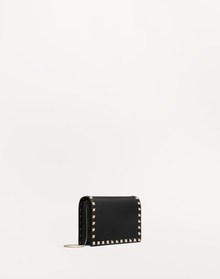 Valentino Handbags Pouch Con Catena Rockstud In Vitello per Donna in Nero | Valentino IT Negozi Online