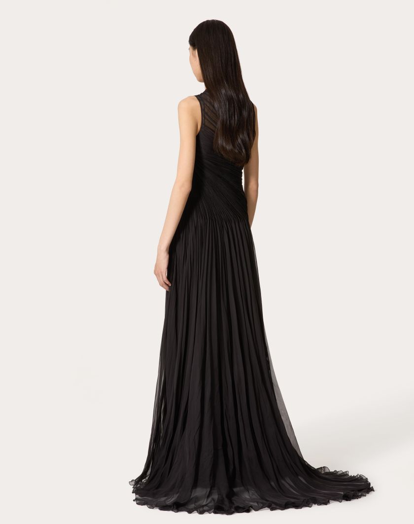 Valentino Handbags Gown In Chiffon per Donna in Nero | Valentino IT Presa