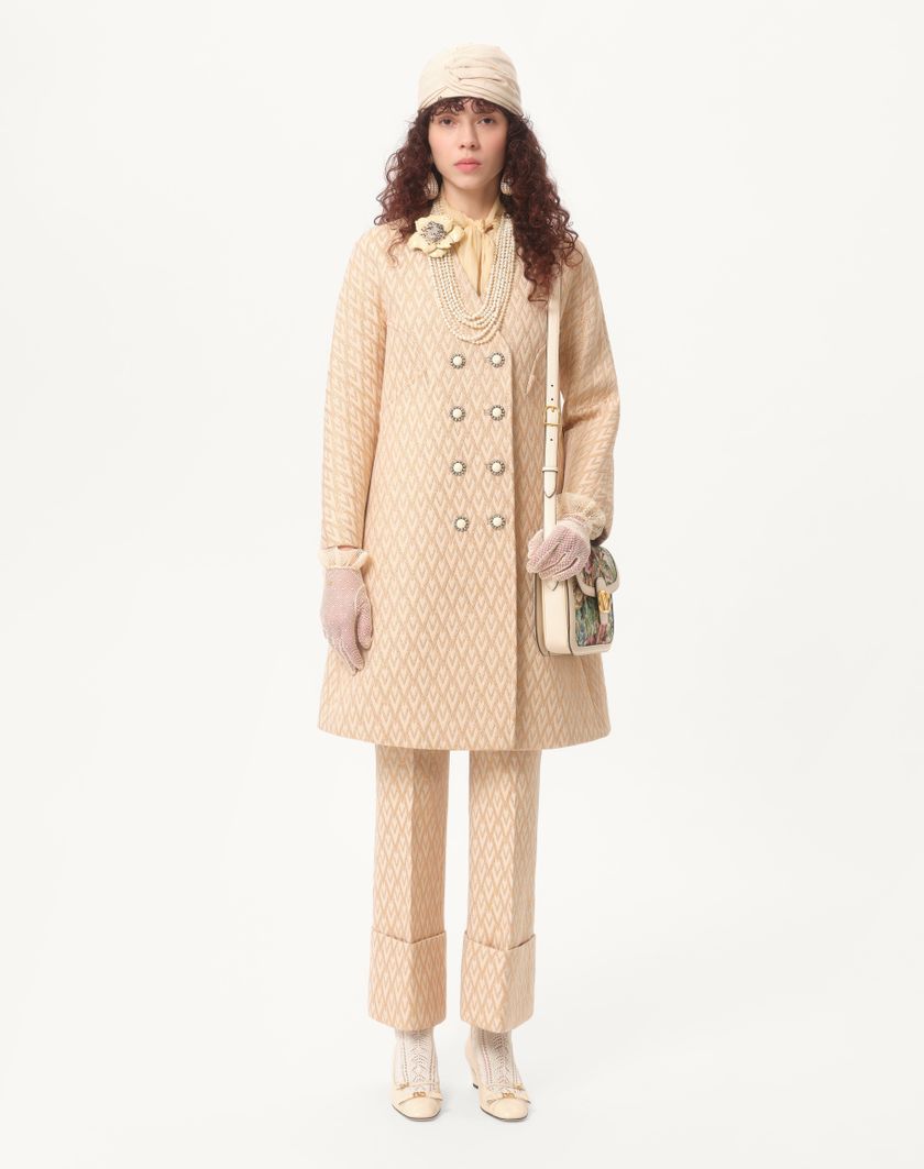 Valentino Handbags Cappotto In Lurex Jacquard Toute La V per Donna in Betulla/oro | Valentino IT Vendita Economica