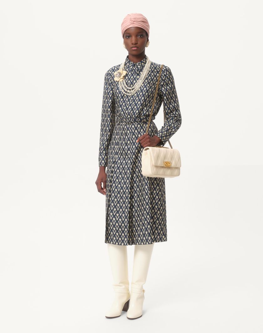 Valentino Handbags Camicia In Twill Toute La V per Donna in Nero/avorio | Valentino IT Spedizione Gratuita