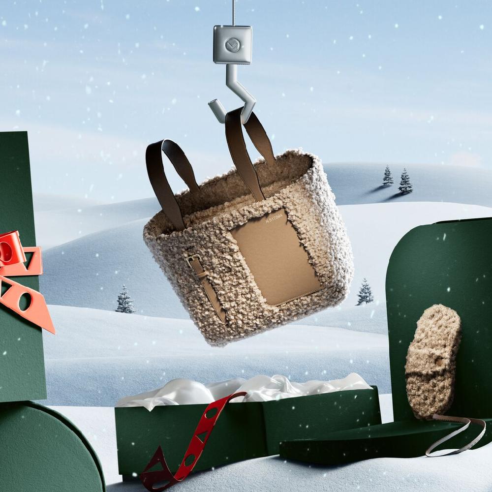 Valextra Borsa a secchiello da Donna in Shearling Beige | Valextra Soft Saldi Di Fabbrica