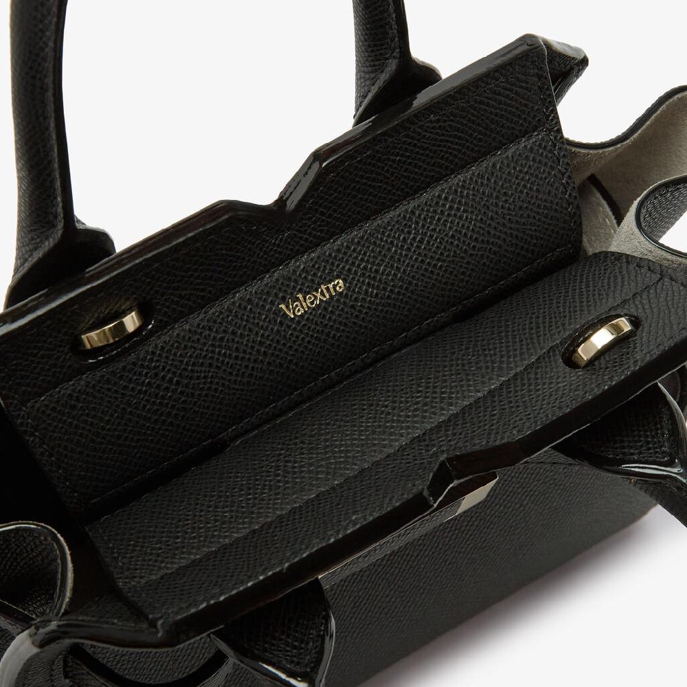 Valextra Borsa a Tracolla Milano Micro | Pelle di vitello Millepunte Soft | Nero | Valextra Negozi Online