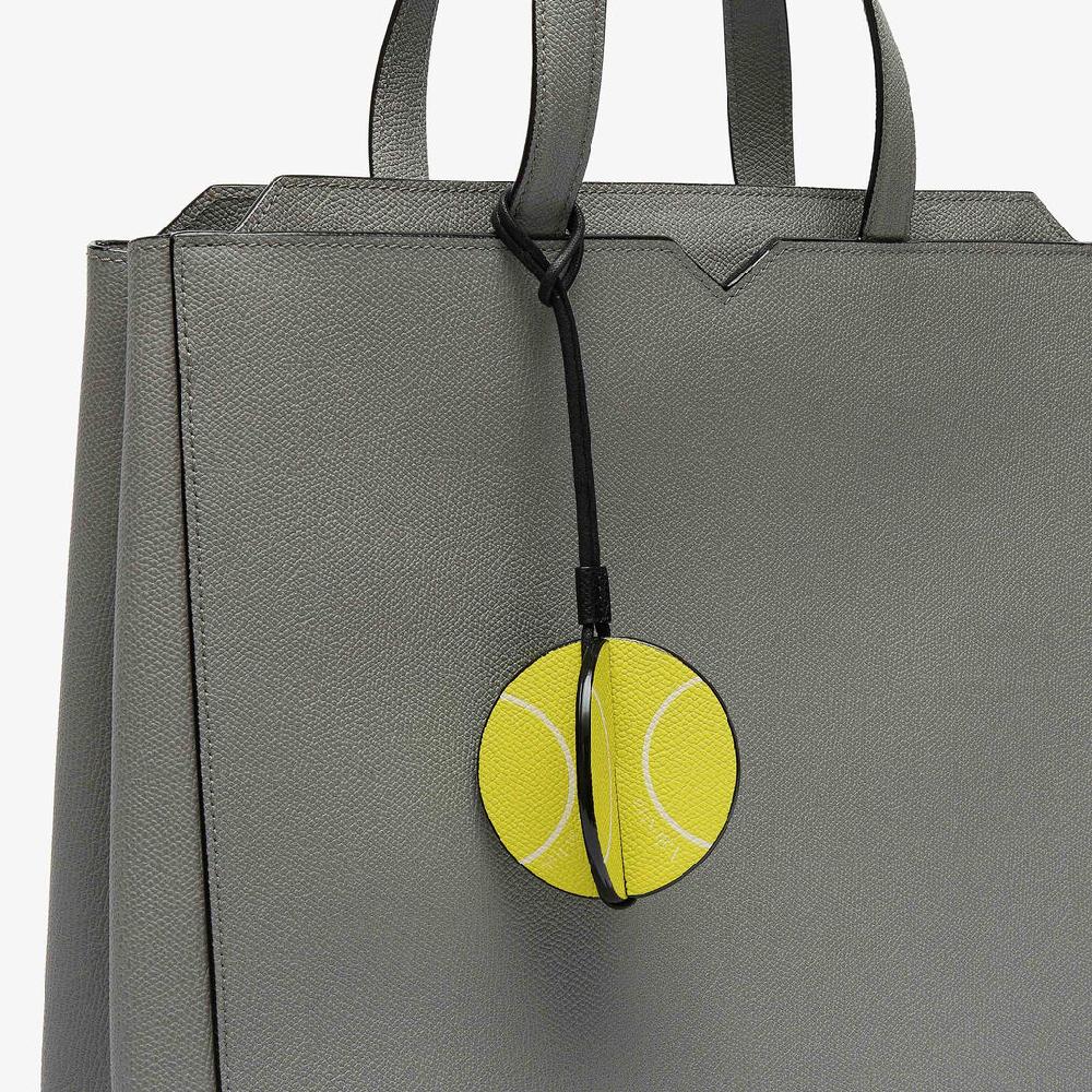 Valextra Charm palla da tennis Donna in Pelle Gialla e Nera | Valextra Affare Del Giorno