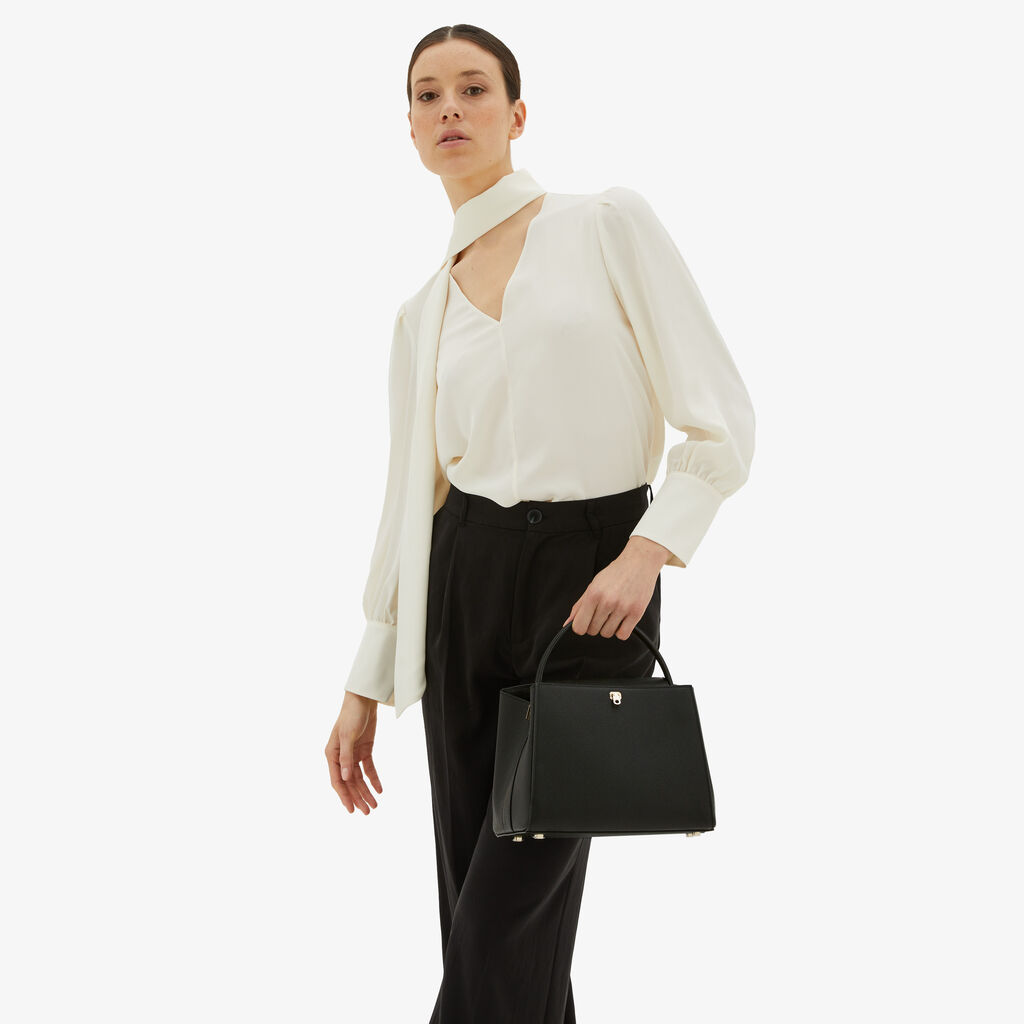 Valextra Borsa a mano da Donna in Pelle Nera | Valextra Brera 2025