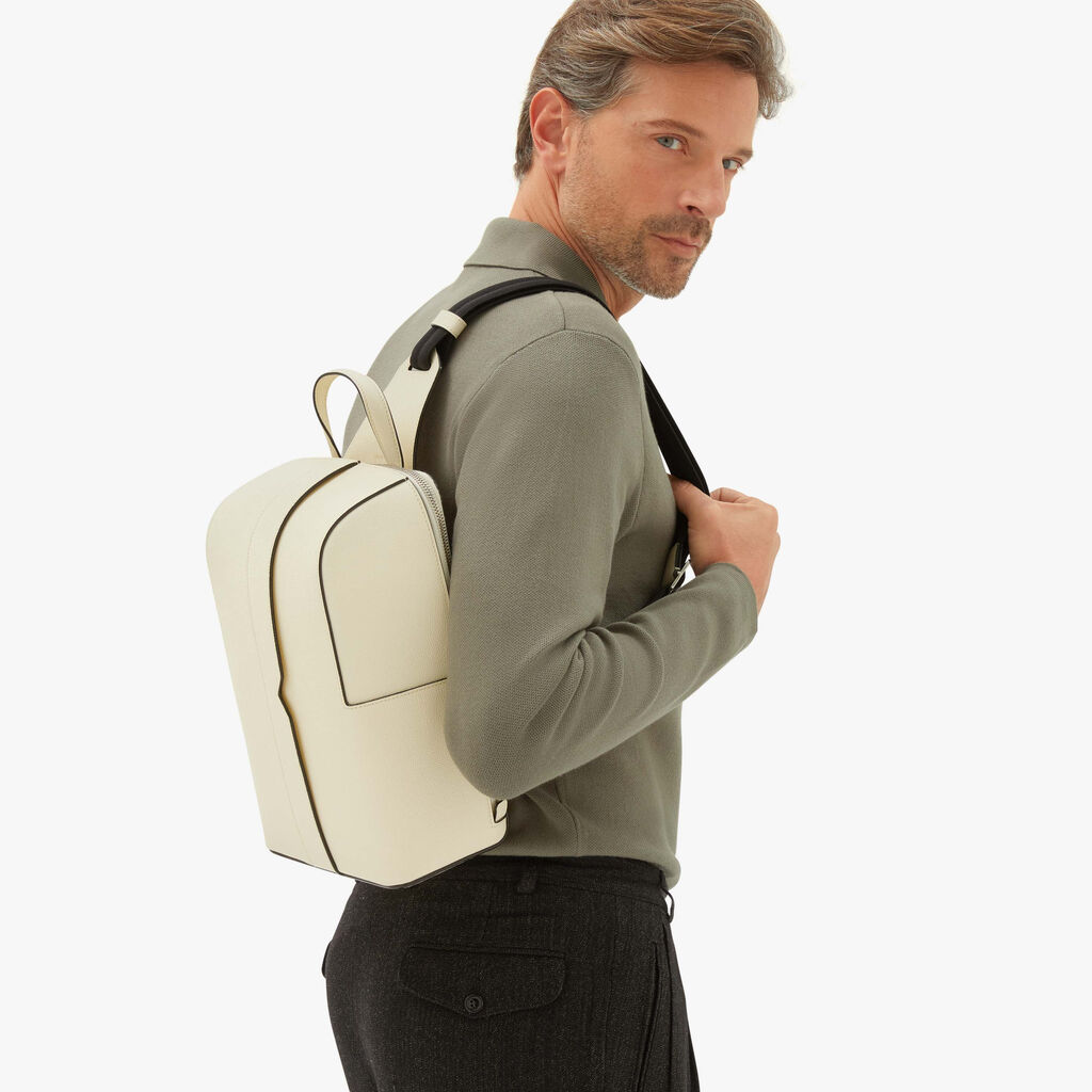 Valextra Valextra V-Line: Zaino monospalla in Pelle Bianca Sottocosto