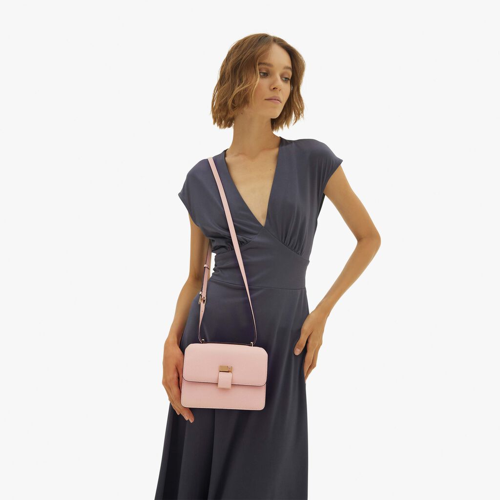 Valextra Borsetta a tracolla elegante NoLo in Pelle Rosa | Valextra Moda