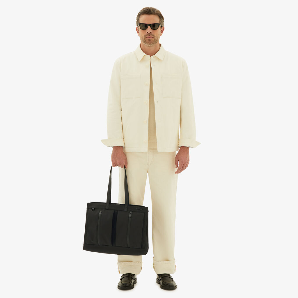 Valextra Borsa shopping in Nylon rigenerato e Pelle Nera | Valextra Shopping Online